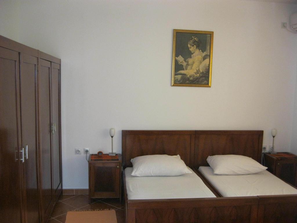 Apartments Miana Тиват Стая снимка