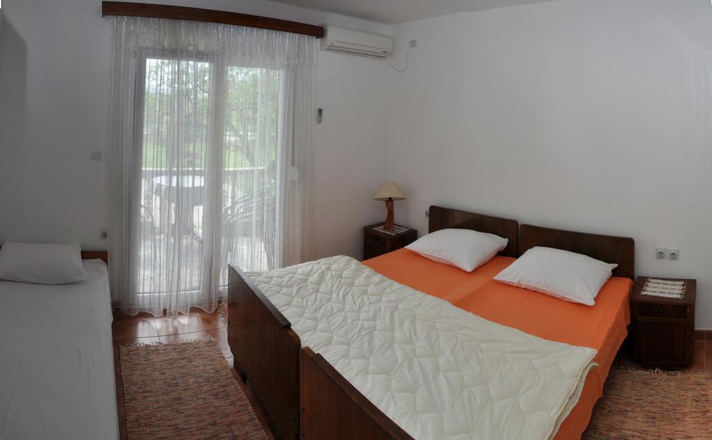Apartments Miana Тиват Екстериор снимка