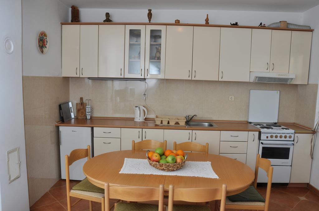 Apartments Miana Тиват Екстериор снимка