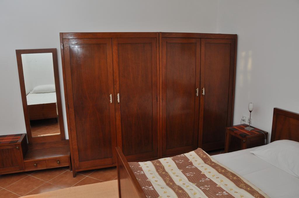 Apartments Miana Тиват Екстериор снимка